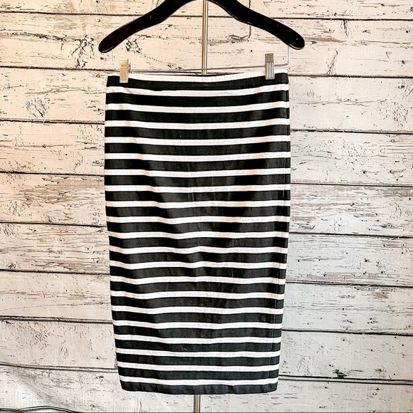 Express striped skirt - Picture 1 of 3